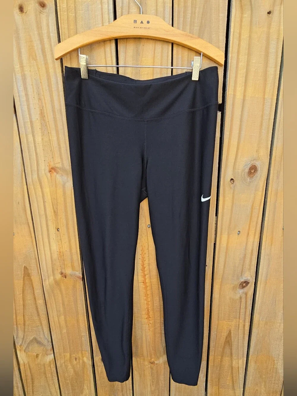 Nike Women's High-Rise Black Athletic Leggings